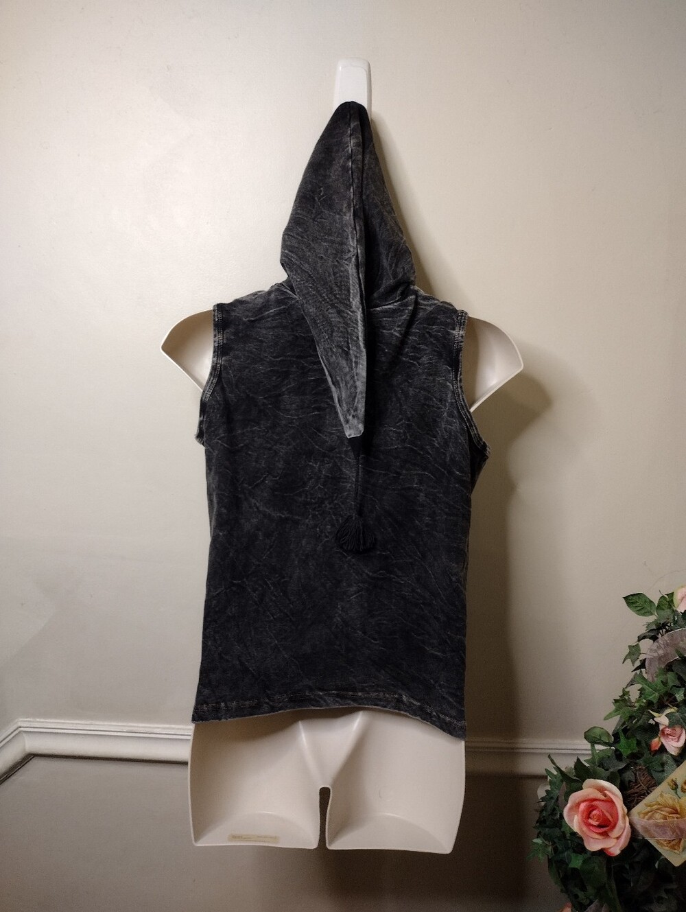 The Collection Royal Boho Distressed Gray/Red Embroidered Peace Sign Hoodie Vest - Picture 3 of 8